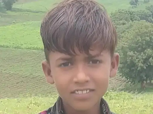 नीम के पेड़ से फंदे पर झूला 9वीं का छात्र, रक्षाबंधन की छुट्टी पर आया था घर