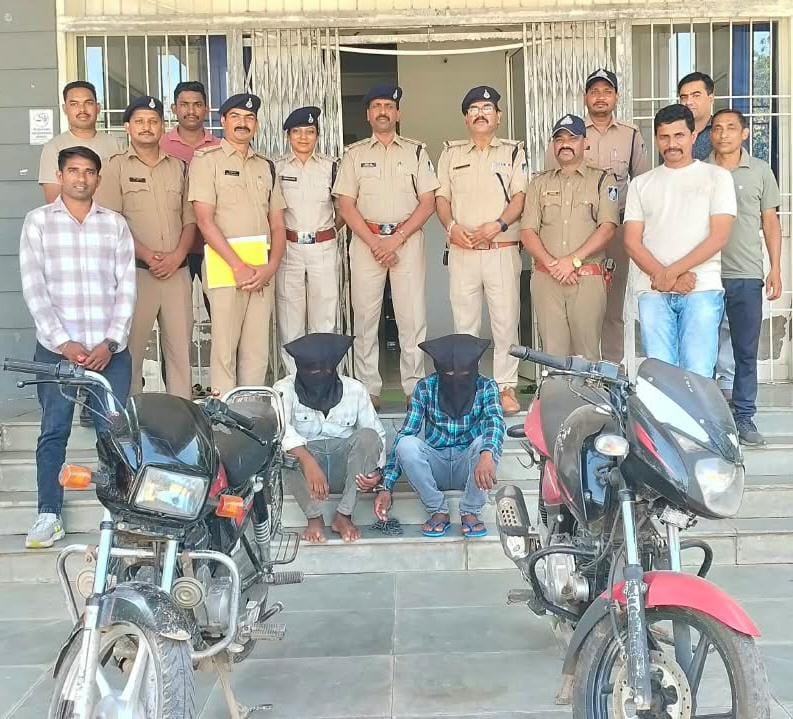 बाग पुलिस ने किया फाइनेंस एजेंटों से लूट का खुलासा, दो आरोपी गिरफ्तार